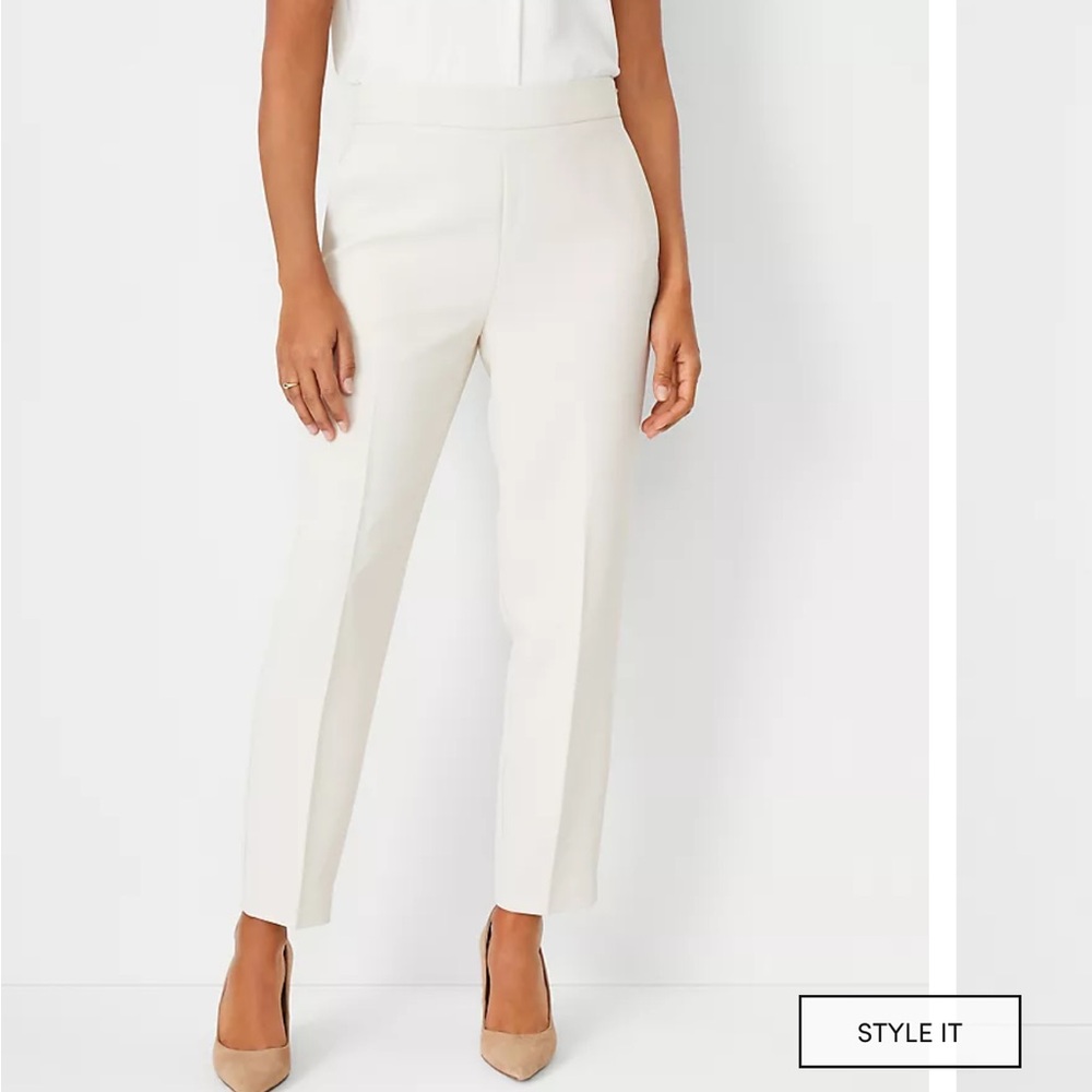 The Side Zip Ankle Pant in Fluid Crepe Classic Size 6 in Ivory Whisper